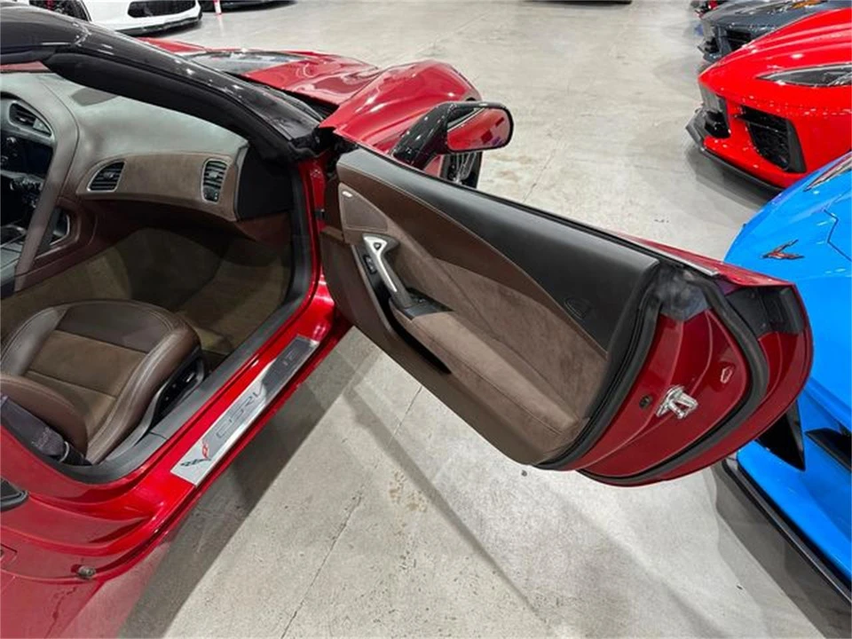 2014 Chevrolet Corvette C7 - Image 13 of 30
