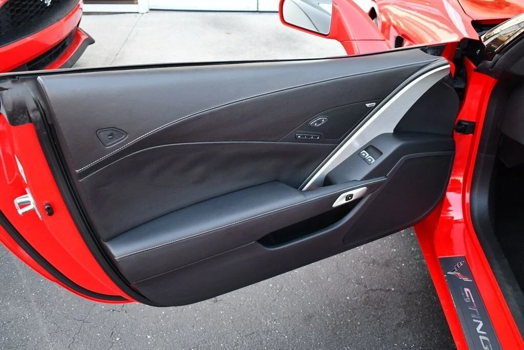 2014 Chevrolet Corvette C7 - Image 11 of 12