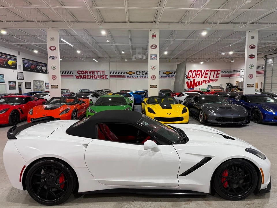 2014 Chevrolet Corvette - Image 7 of 11