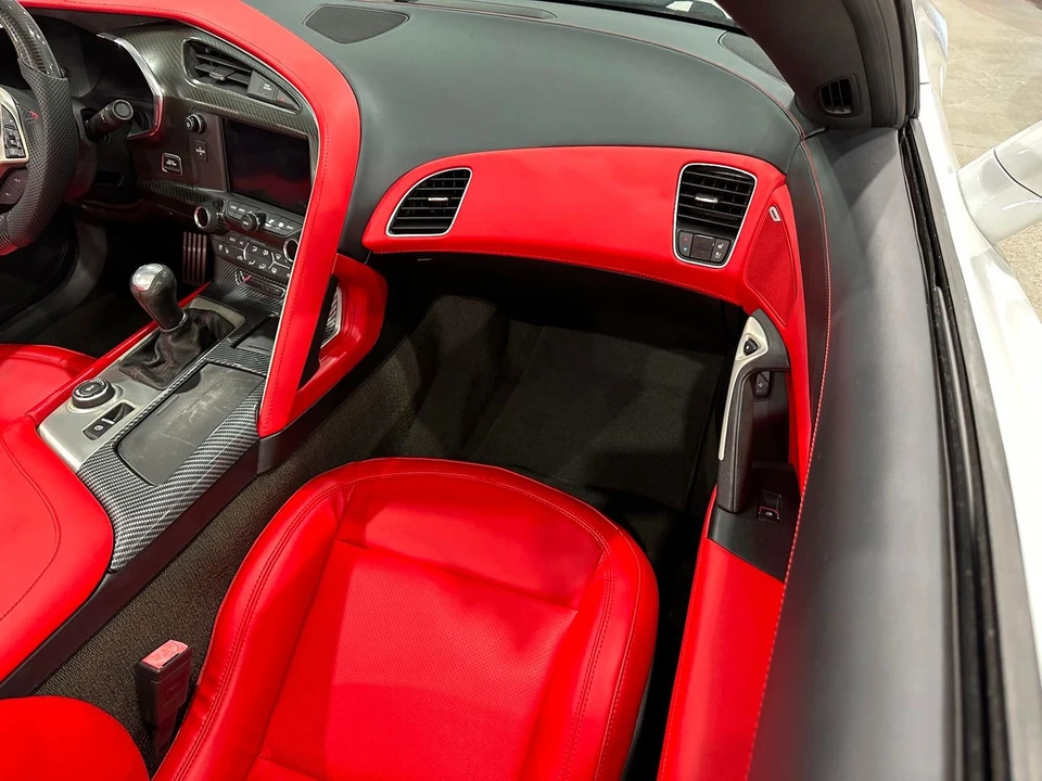 2014 Chevrolet Corvette C7 - Image 14 of 21