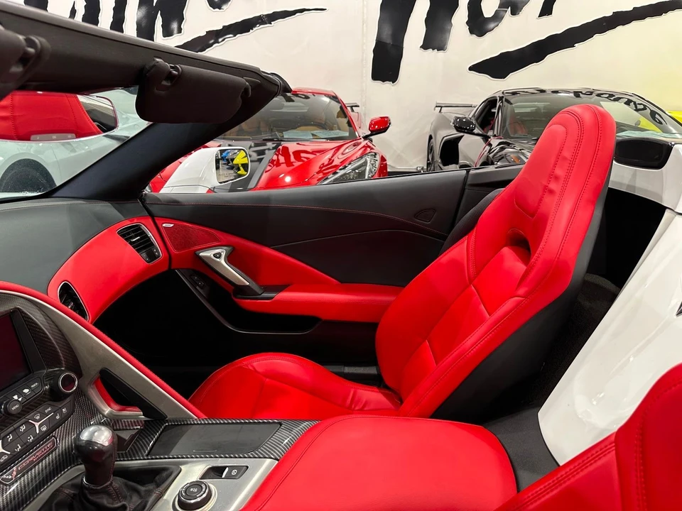 2014 Chevrolet Corvette C7 - Image 16 of 21