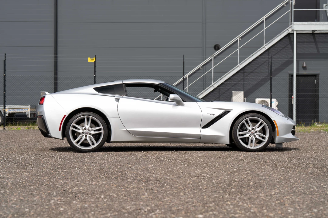 2014 Chevrolet Corvette C7 - Image 8 of 31