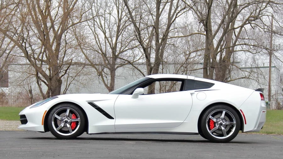 2014 Chevrolet Corvette C7 - Image 2 of 12