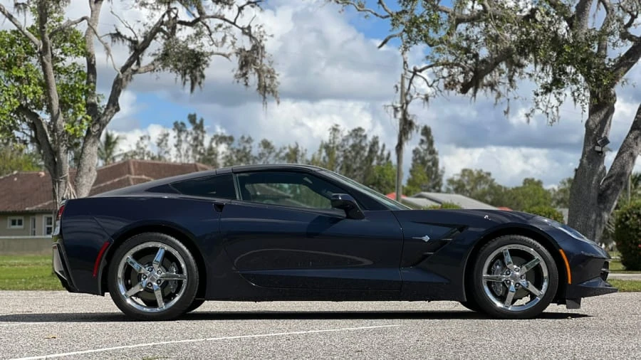 2014 Chevrolet Corvette C7 - Image 2 of 23