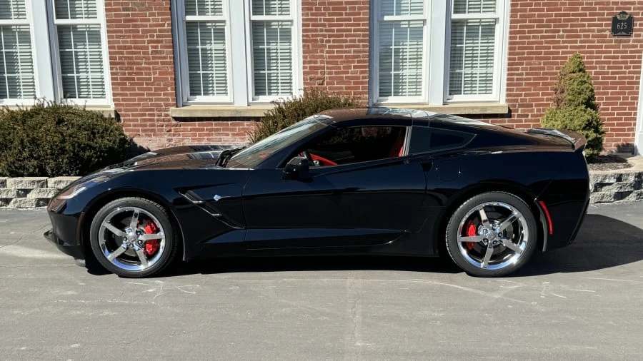 2014 Chevrolet Corvette C7 - Image 2 of 9