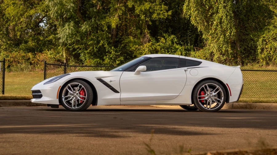 2014 Chevrolet Corvette C7 - Image 2 of 31