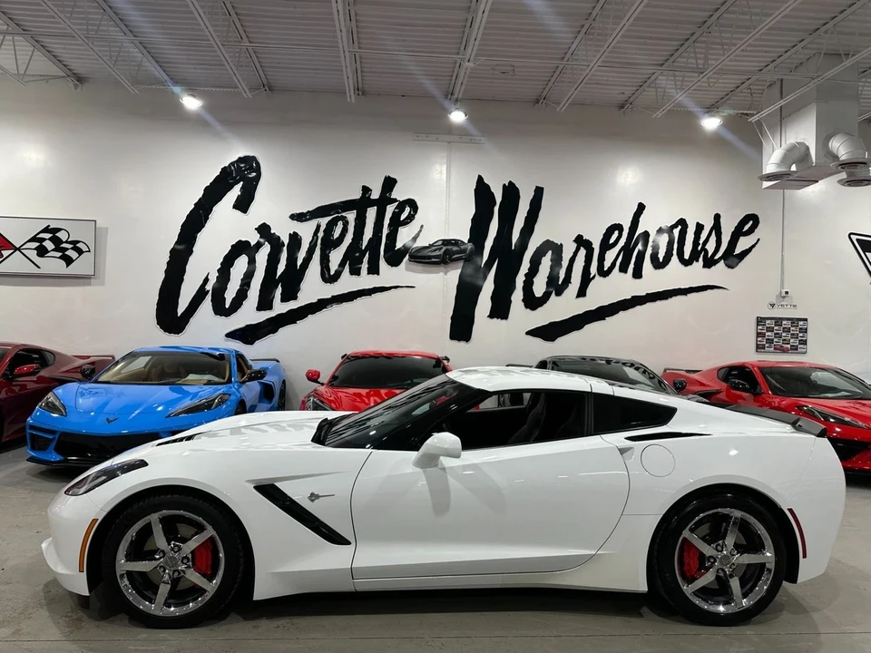 2014 Chevrolet Corvette C7 - Image 2 of 12