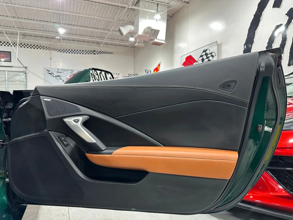 2014 Chevrolet Corvette - Image 10 of 20