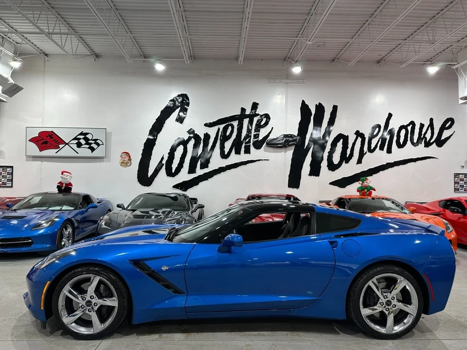 2014 Chevrolet Corvette C7 - Image 2 of 11
