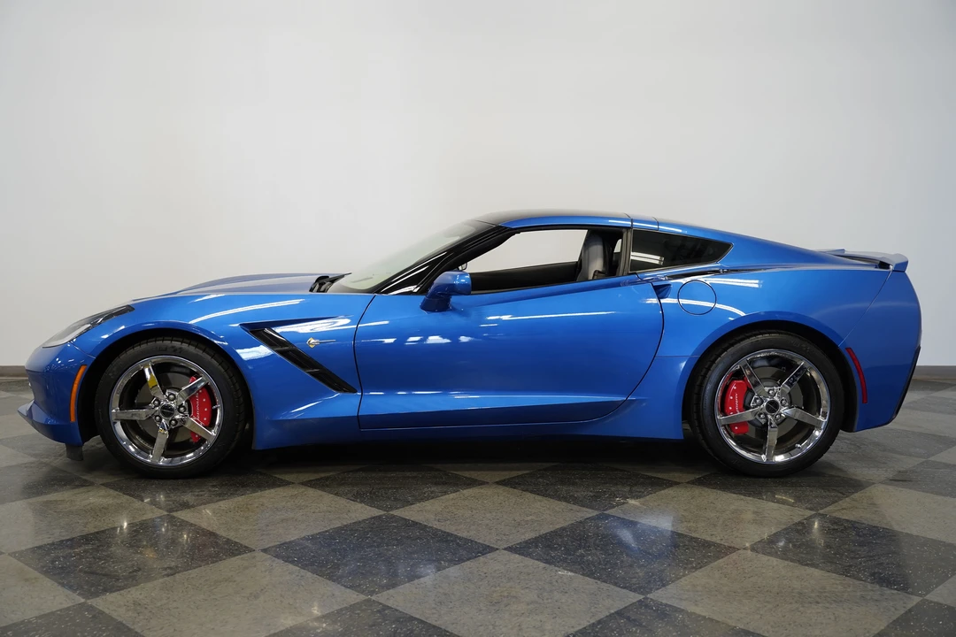 2014 Chevrolet Corvette C7 - Image 2 of 31