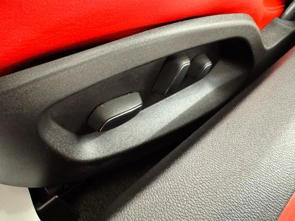 2014 Chevrolet Corvette C7 - Image 25 of 31