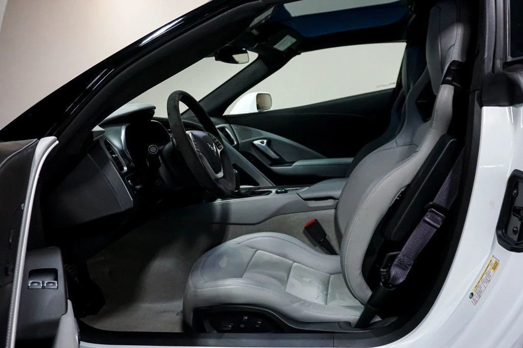 2014 Chevrolet Corvette C7 - Image 8 of 12