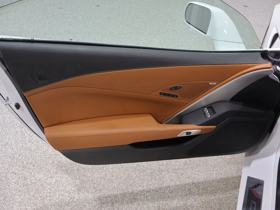 2014 Chevrolet Corvette C7 - Image 11 of 31