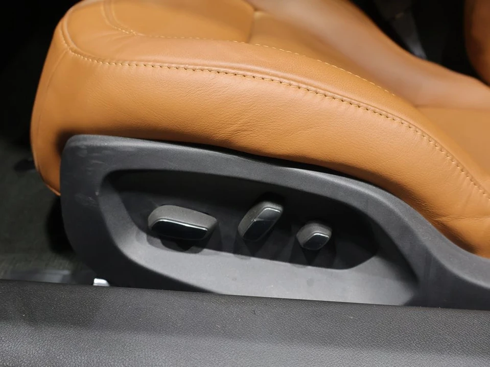 2014 Chevrolet Corvette C7 - Image 10 of 31