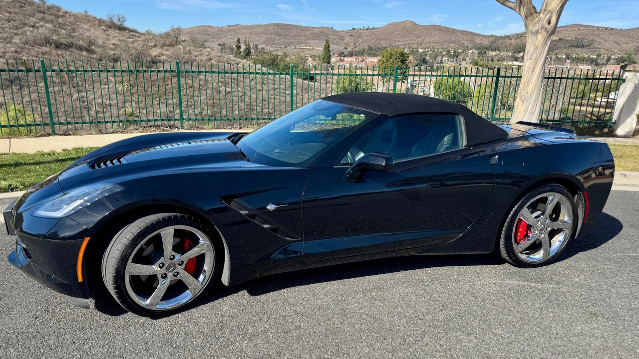 2014 Chevrolet Corvette C7 - Image 16 of 31