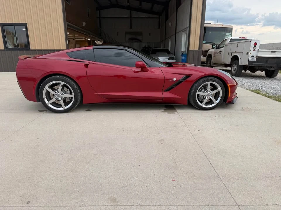 2014 Chevrolet Corvette C7 - Image 2 of 13