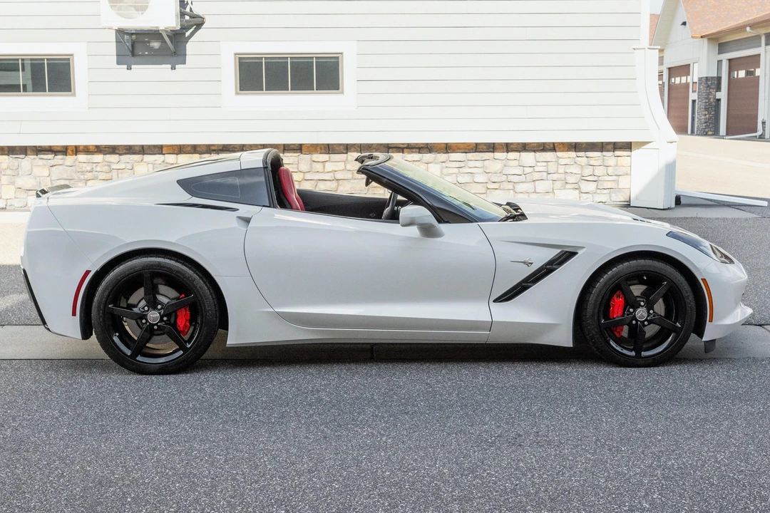 2014 Chevrolet Corvette C7 - Image 3 of 31