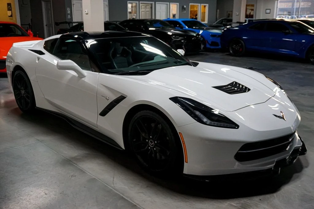 2014 Chevrolet Corvette C7 - Image 2 of 12
