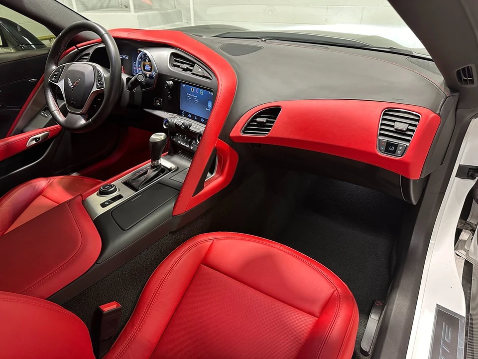 2014 Chevrolet Corvette C7 - Image 18 of 31