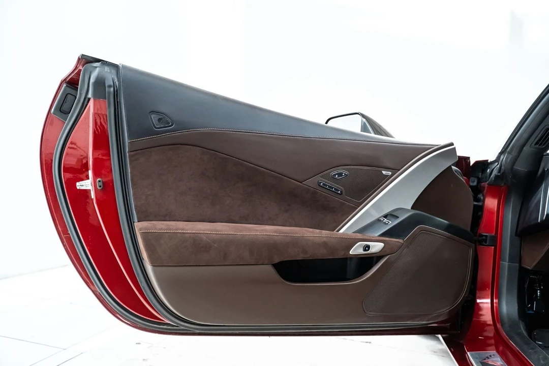 2014 Chevrolet Corvette C7 - Image 19 of 31