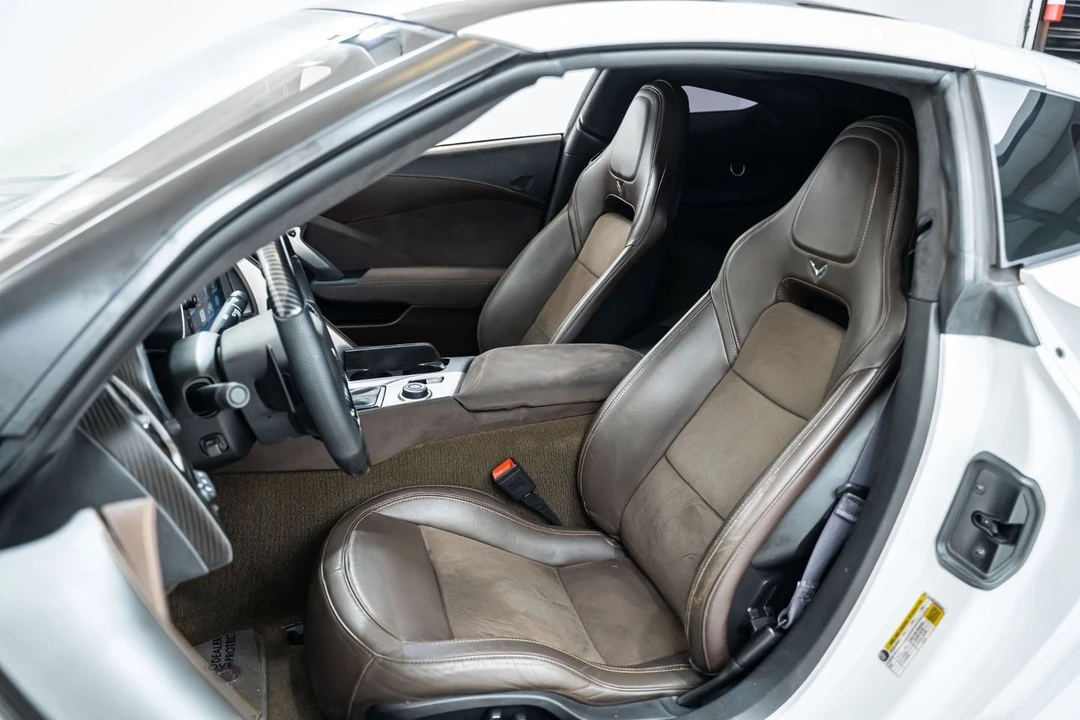 2014 Chevrolet Corvette C7 - Image 19 of 31