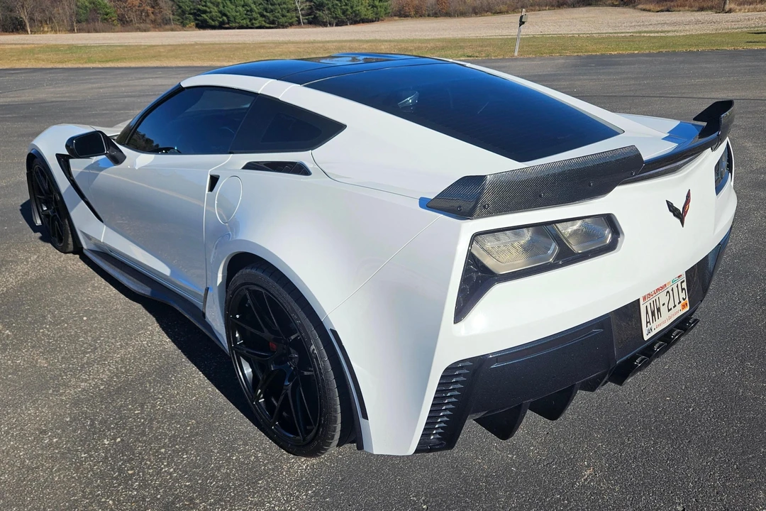 2014 Chevrolet Corvette C7 - Image 4 of 31