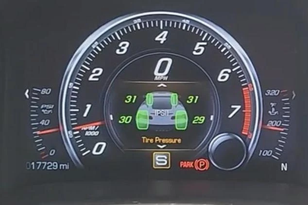 2014 Chevrolet Corvette C7 - Image 30 of 31