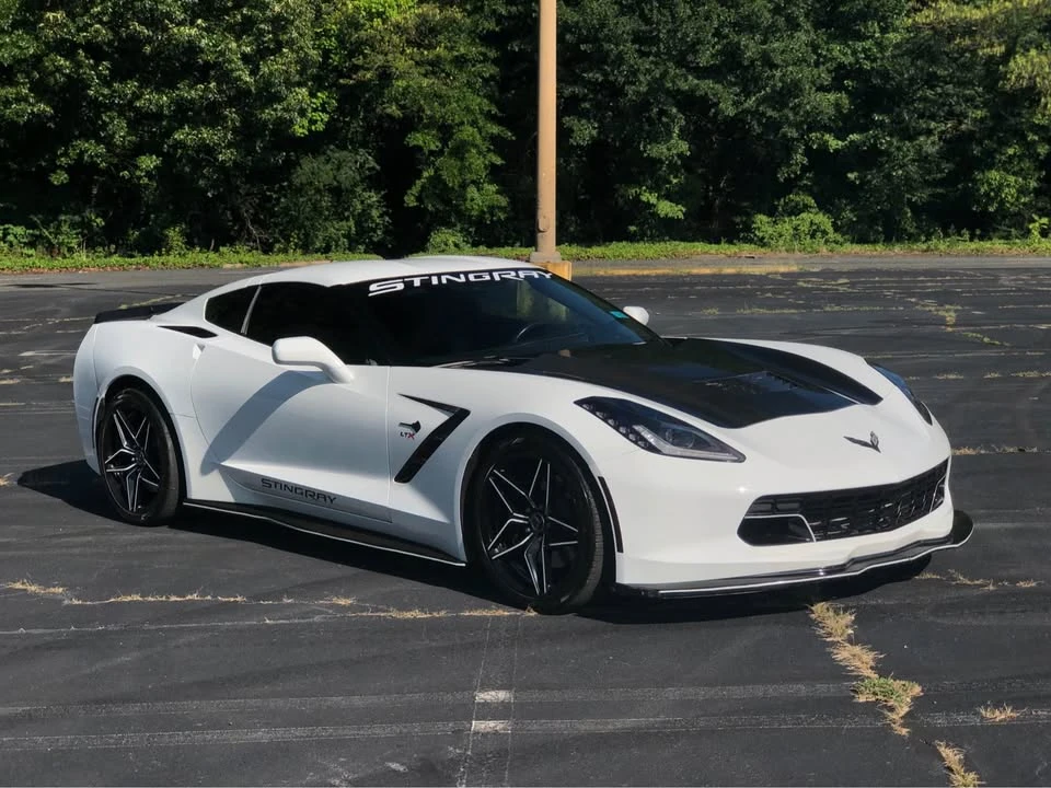 2014 Chevrolet Corvette C7 - Image 2 of 15