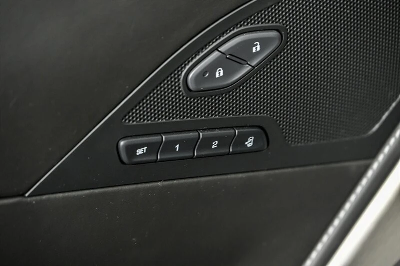 2014 Chevrolet Corvette C7 - Image 17 of 31