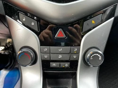 2014 Chevrolet Cruze - Image 12 of 16