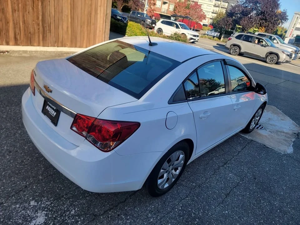 2014 Chevrolet Cruze - Image 8 of 14