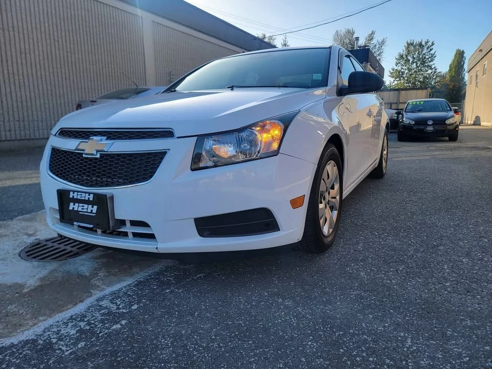 2014 Chevrolet Cruze - Image 2 of 14