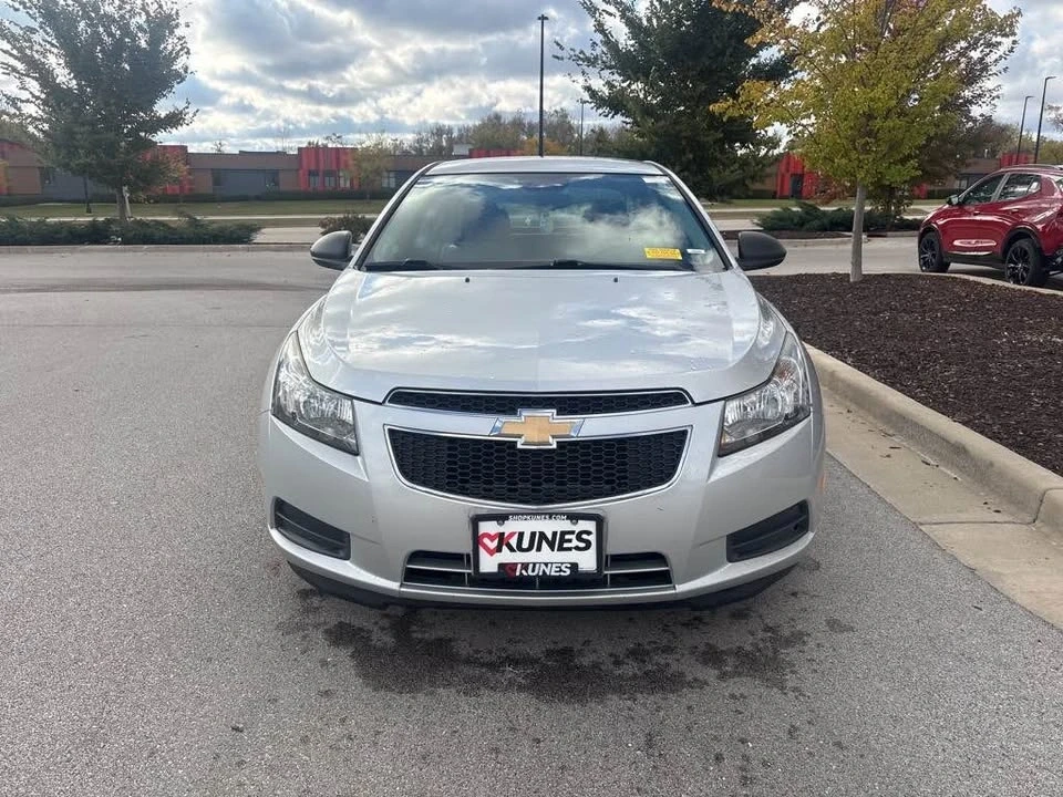 2014 Chevrolet Cruze - Image 2 of 12
