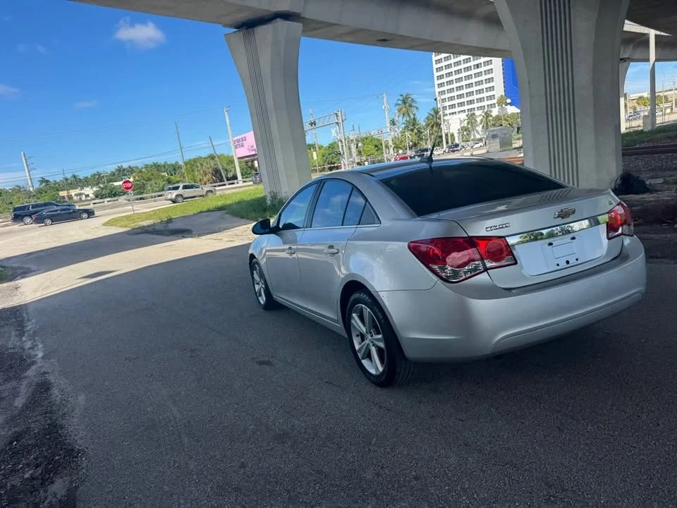 2014 Chevrolet Cruze - Image 11 of 19