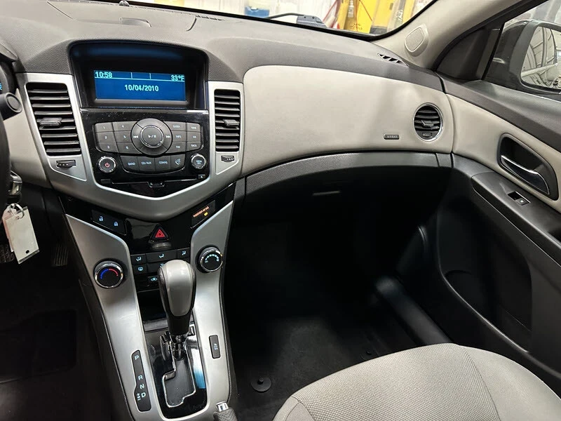2014 Chevrolet Cruze - Image 9 of 21