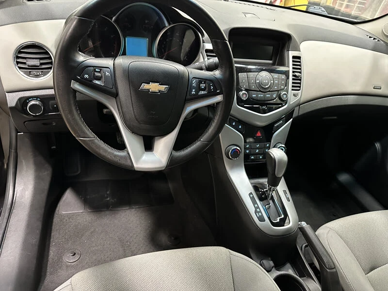 2014 Chevrolet Cruze - Image 8 of 21