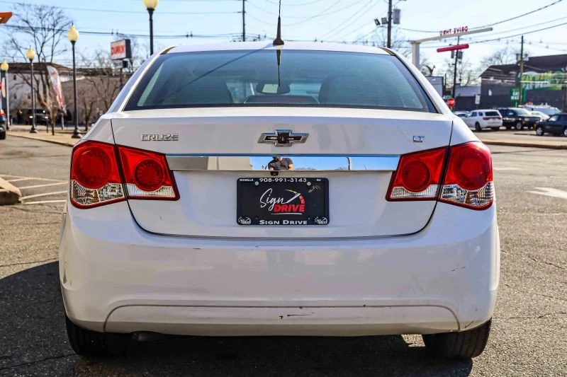 2014 Chevrolet Cruze - Image 5 of 12