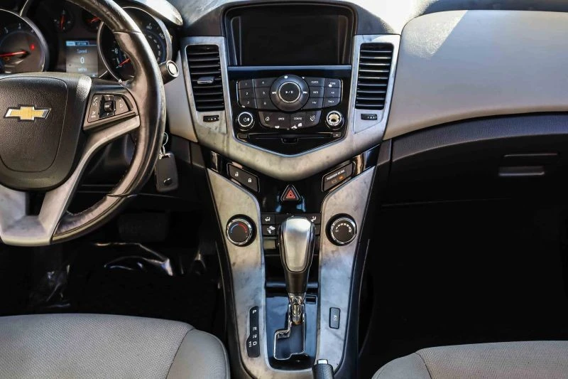 2014 Chevrolet Cruze - Image 10 of 12