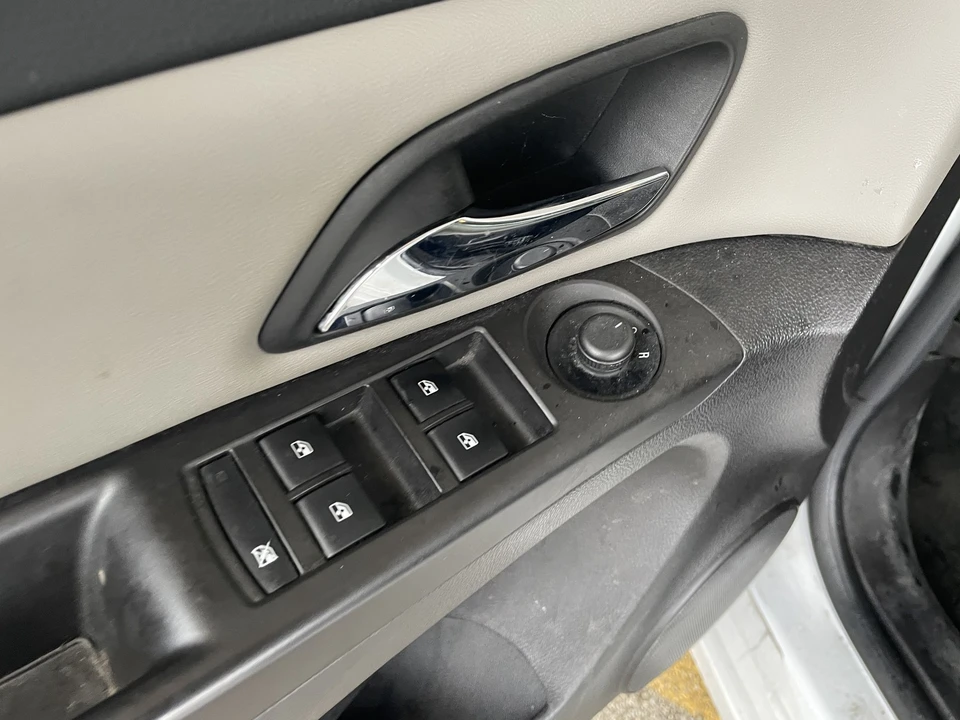 2014 Chevrolet Cruze - Image 15 of 21