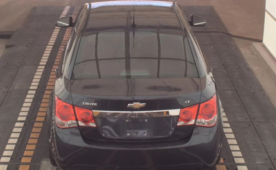 2014 Chevrolet Cruze - Image 3 of 5