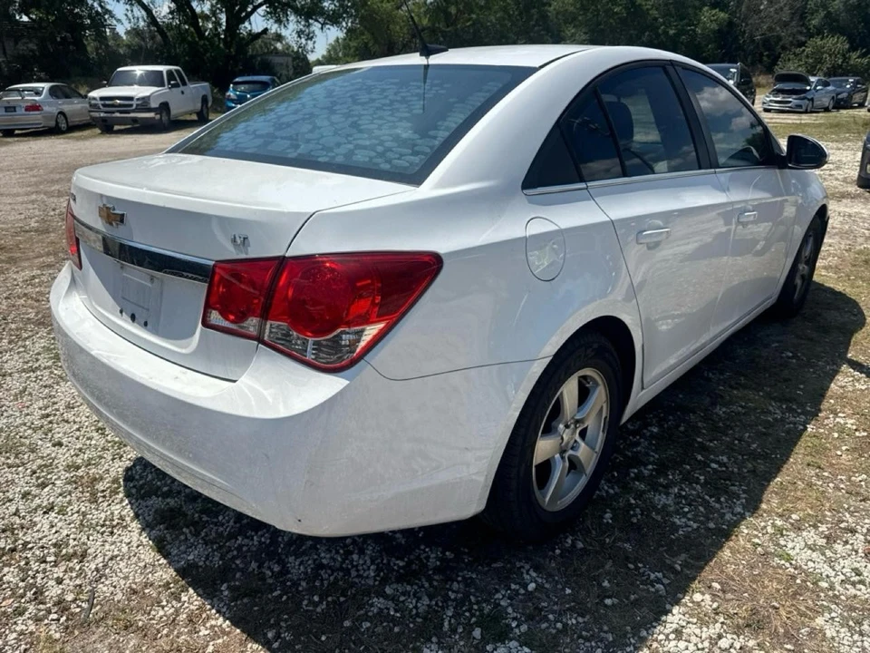 2014 Chevrolet Cruze - Image 4 of 9