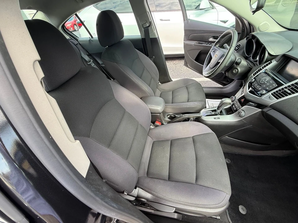 2014 Chevrolet Cruze - Image 11 of 12