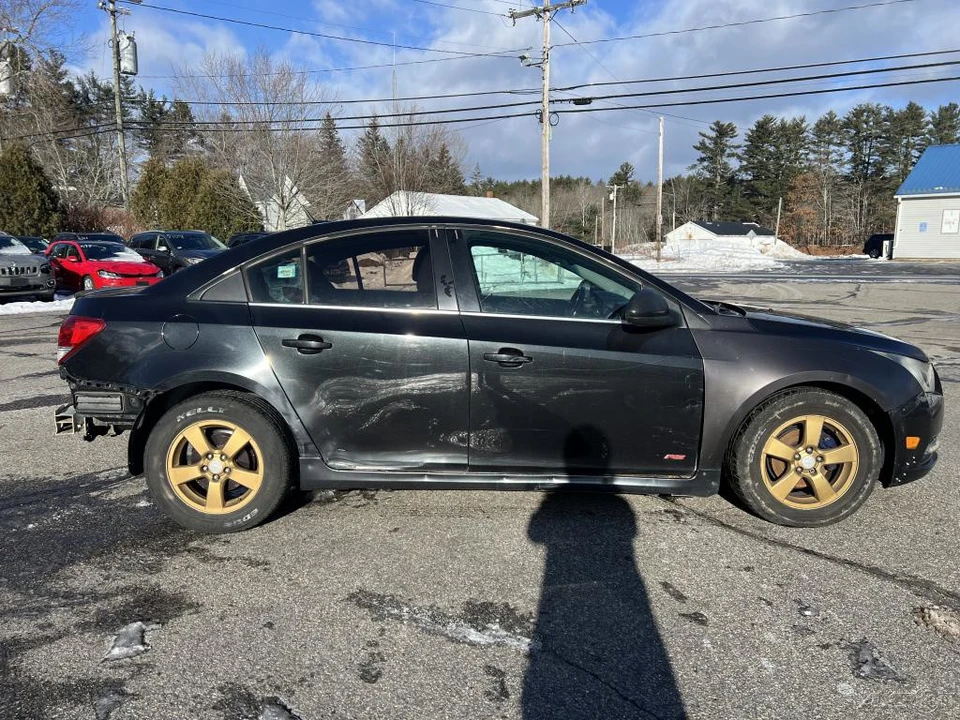 2014 Chevrolet Cruze - Image 2 of 12