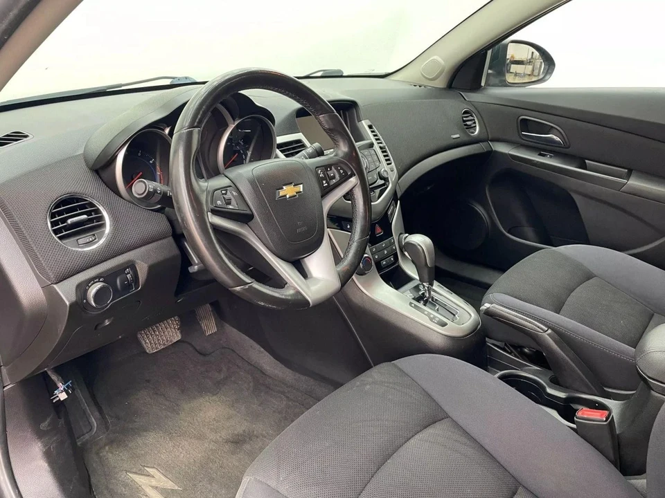2014 Chevrolet Cruze - Image 11 of 21
