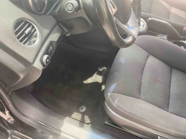 2014 Chevrolet Cruze - Image 15 of 21