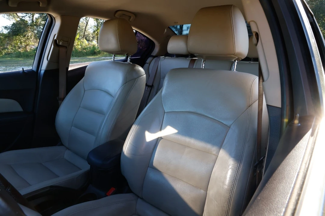 2014 Chevrolet Cruze - Image 6 of 12