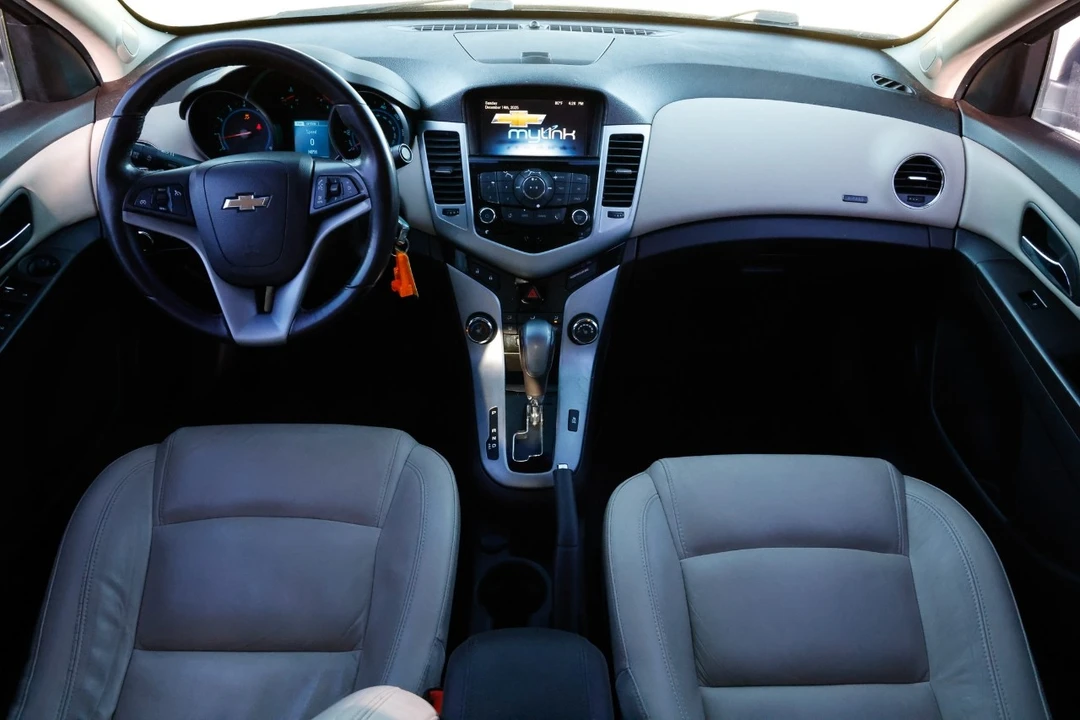 2014 Chevrolet Cruze - Image 2 of 12