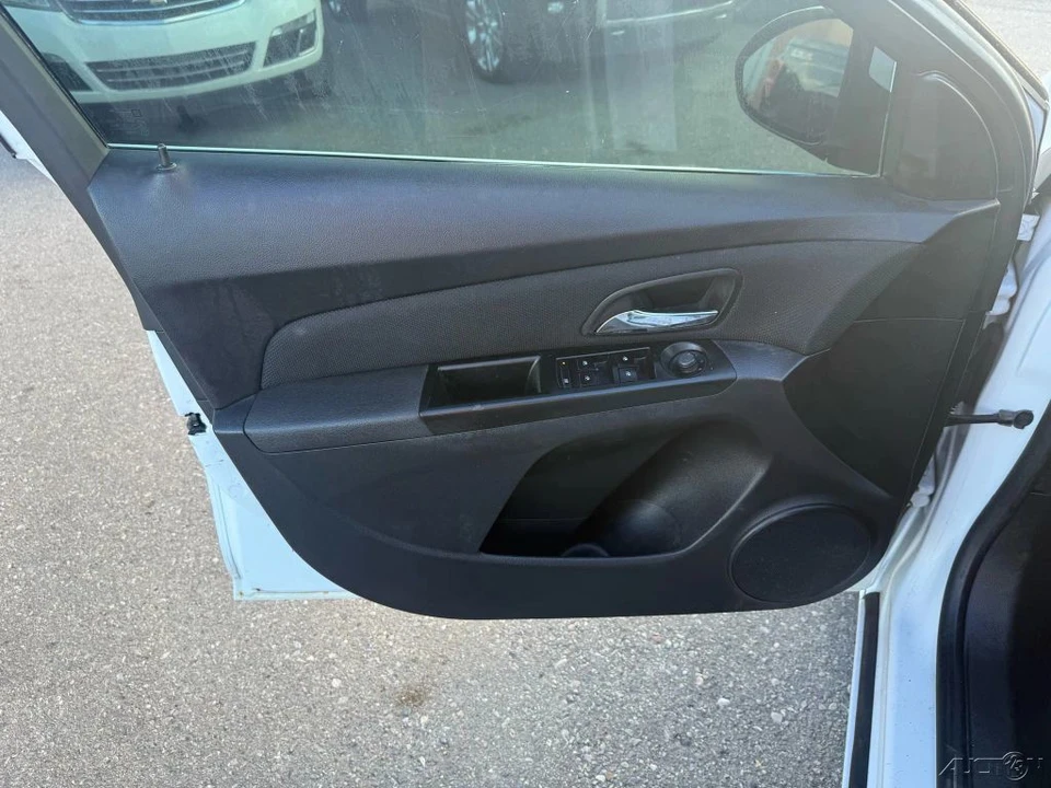 2014 Chevrolet Cruze - Image 17 of 21