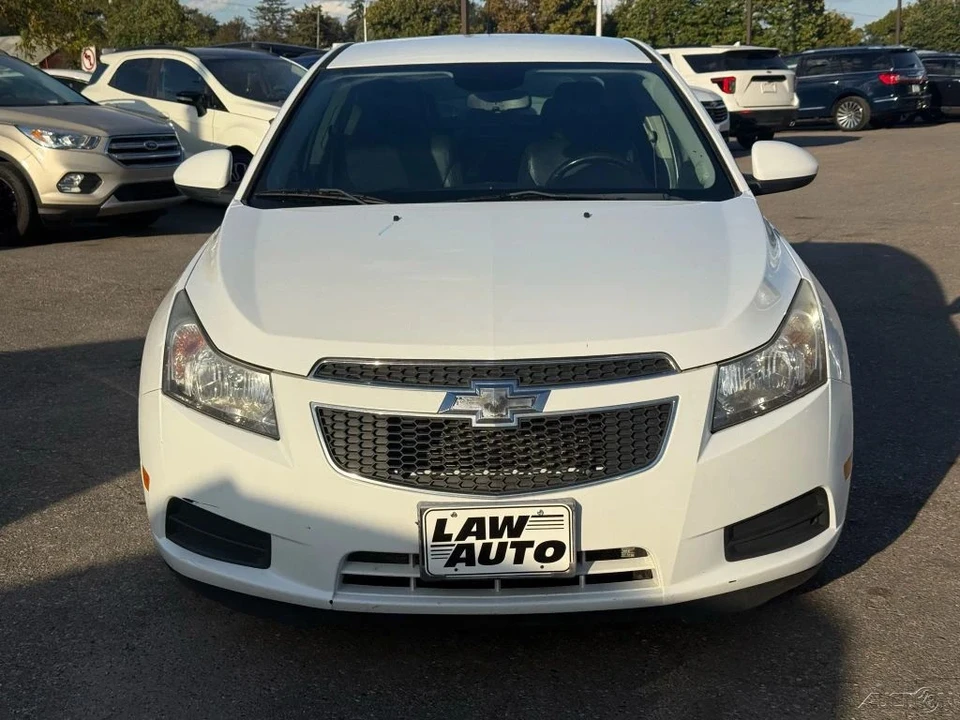 2014 Chevrolet Cruze - Image 2 of 12