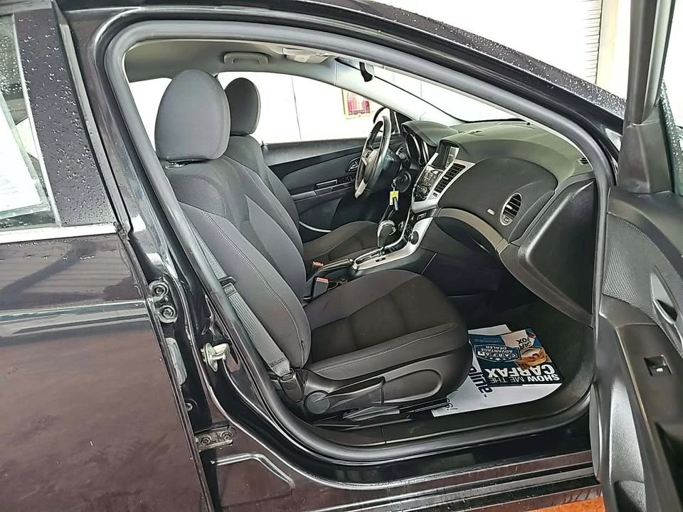 2014 Chevrolet Cruze - Image 4 of 8